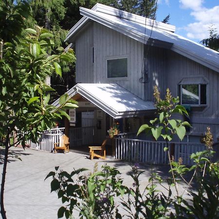 Belle Neige Suites: Whistler Buitenkant foto