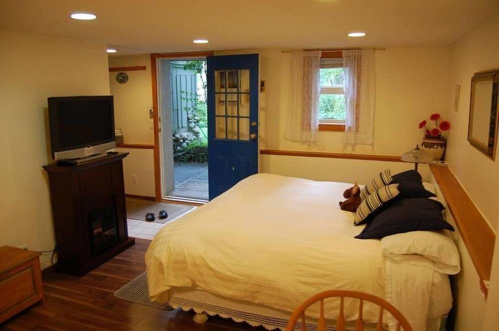 Belle Neige Suites: Whistler Buitenkant foto