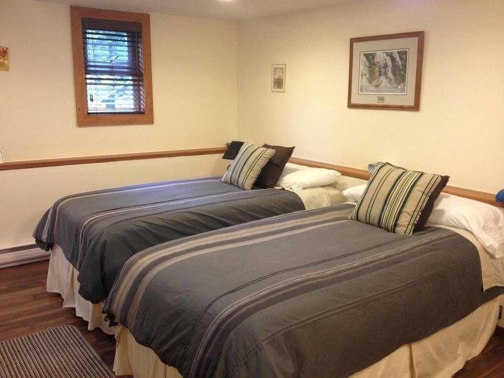 Belle Neige Suites: Whistler Buitenkant foto
