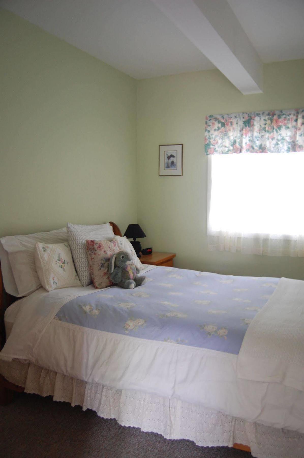 Belle Neige Suites: Whistler Buitenkant foto